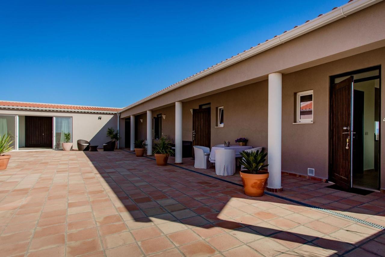 Corte Velada Guest House By Lovelystay Lagos Eksteriør billede