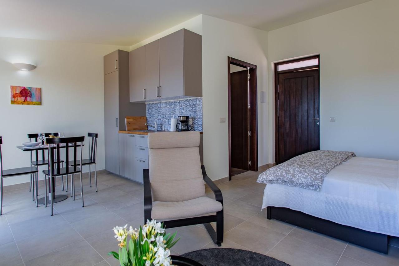 Corte Velada Guest House By Lovelystay Lagos Eksteriør billede